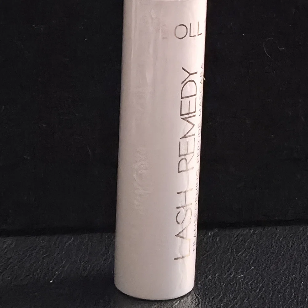 Doll 10 Lash Remedy Transforming Black Peptide Mascara